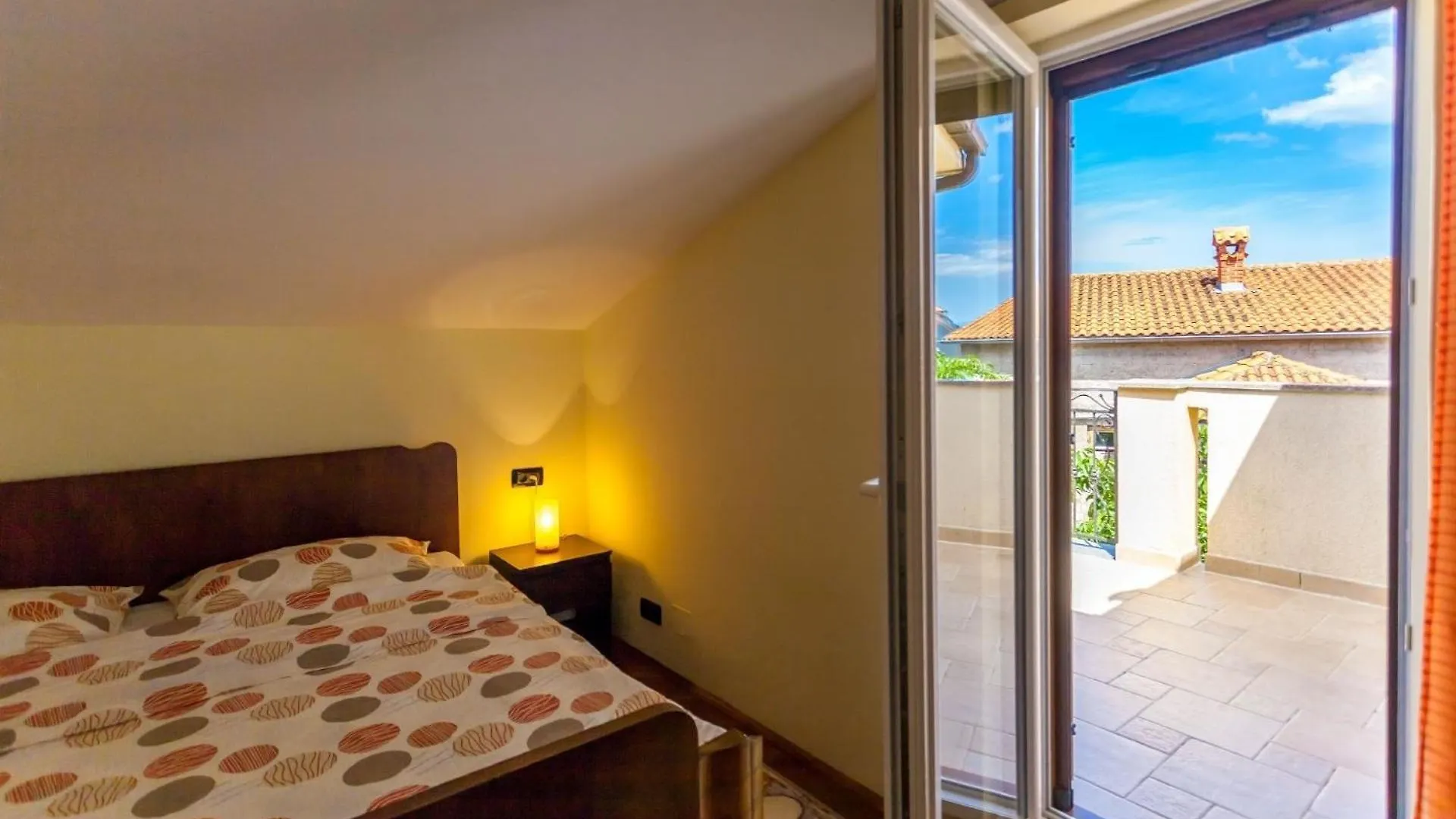 Apartment In Der Naehe Des Meeres, Schoene Und Moderne Wohnung Porat  Croatia